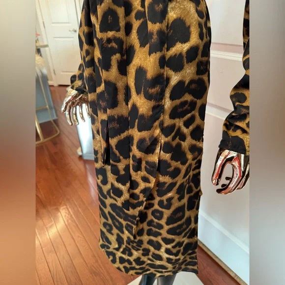 Leopard Print Wrap Dress - Picture 3 of 4